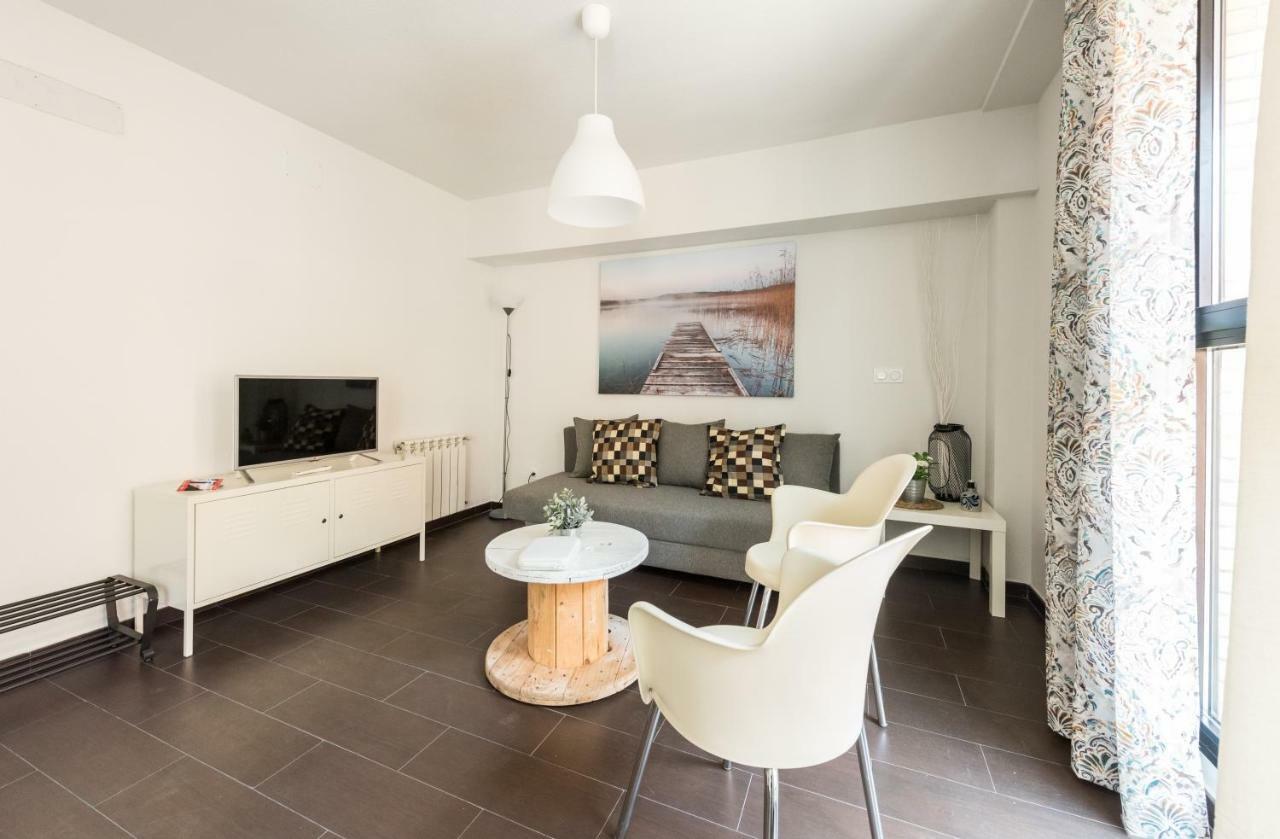 2 Habitaciones Apartamento Temporada En Lucero مدريد المظهر الخارجي الصورة